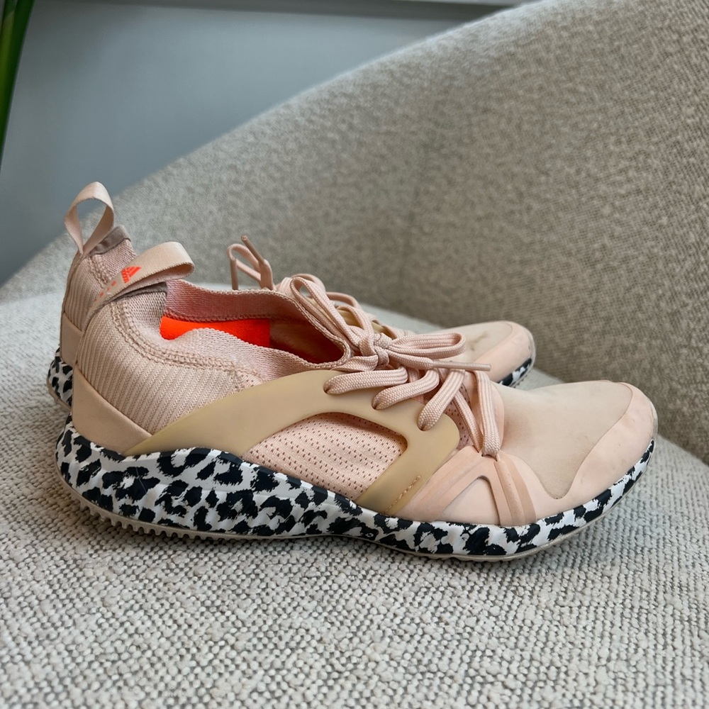 Adidas by Stella McCartney sneakers 6 leopard peach